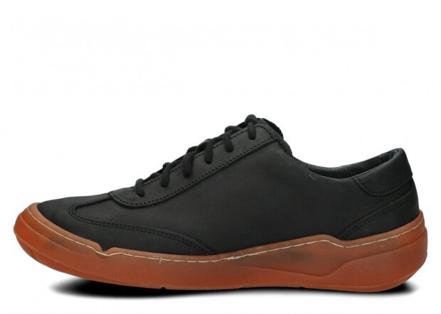 Halbschuh für Männer Nagaba Modell 467 Schwarz Crazy Leder